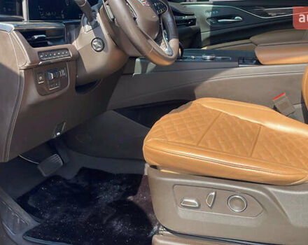 Чорний Каділак Ескалейд, об'ємом двигуна 6 л та пробігом 45 тис. км за 97000 $, фото 16 на Automoto.ua