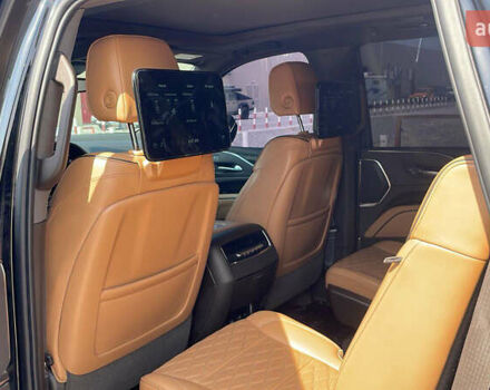 Чорний Каділак Ескалейд, об'ємом двигуна 6 л та пробігом 45 тис. км за 97000 $, фото 9 на Automoto.ua