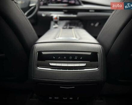 Черный Кадиллак Эскалейд, объемом двигателя 6.16 л и пробегом 118 тыс. км за 110000 $, фото 45 на Automoto.ua