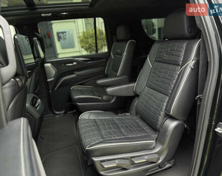 Черный Кадиллак Эскалейд, объемом двигателя 6.16 л и пробегом 118 тыс. км за 110000 $, фото 41 на Automoto.ua