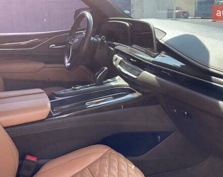 Чорний Каділак Ескалейд, об'ємом двигуна 6 л та пробігом 45 тис. км за 97000 $, фото 15 на Automoto.ua