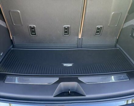 Чорний Каділак Ескалейд, об'ємом двигуна 6.2 л та пробігом 21 тис. км за 130000 $, фото 8 на Automoto.ua