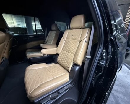 Черный Кадиллак Эскалейд, объемом двигателя 0 л и пробегом 44 тыс. км за 119000 $, фото 18 на Automoto.ua