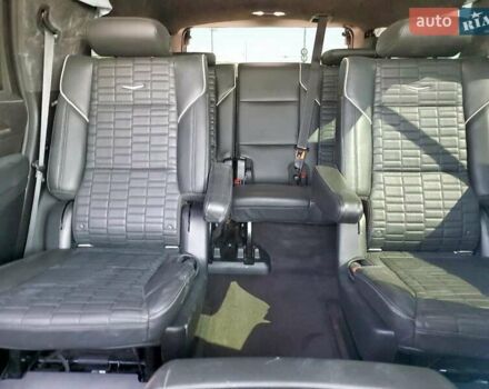 Черный Кадиллак Эскалейд, объемом двигателя 6.2 л и пробегом 19 тыс. км за 32300 $, фото 6 на Automoto.ua