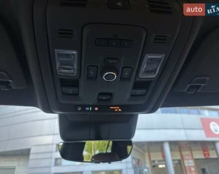 Чорний Каділак Ескалейд, об'ємом двигуна 6.2 л та пробігом 21 тис. км за 130000 $, фото 6 на Automoto.ua