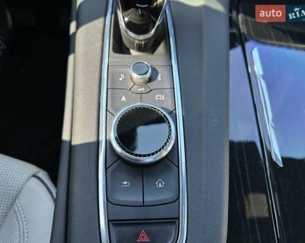 Черный Кадиллак Эскалейд, объемом двигателя 6.16 л и пробегом 36 тыс. км за 143000 $, фото 26 на Automoto.ua