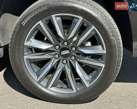 Черный Кадиллак Эскалейд, объемом двигателя 6.16 л и пробегом 36 тыс. км за 143000 $, фото 5 на Automoto.ua