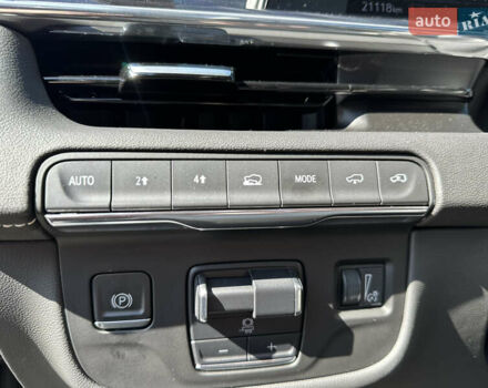 Черный Кадиллак Эскалейд, объемом двигателя 6.16 л и пробегом 36 тыс. км за 143000 $, фото 13 на Automoto.ua