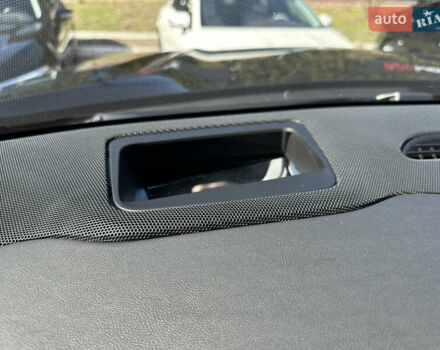 Черный Кадиллак Эскалейд, объемом двигателя 6.16 л и пробегом 36 тыс. км за 143000 $, фото 17 на Automoto.ua