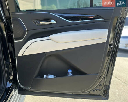 Черный Кадиллак Эскалейд, объемом двигателя 6.16 л и пробегом 36 тыс. км за 143000 $, фото 35 на Automoto.ua