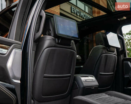 Чорний Каділак Ескалейд, об'ємом двигуна 6.2 л та пробігом 1 тис. км за 204000 $, фото 40 на Automoto.ua