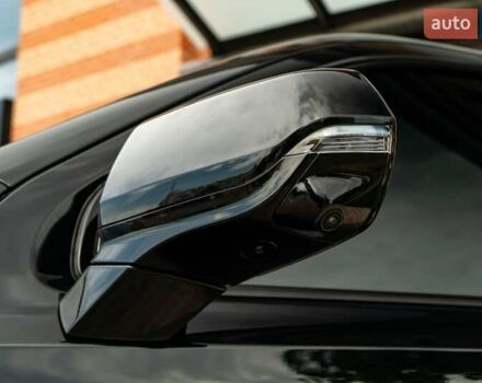 Чорний Каділак Ескалейд, об'ємом двигуна 6.2 л та пробігом 1 тис. км за 204000 $, фото 18 на Automoto.ua