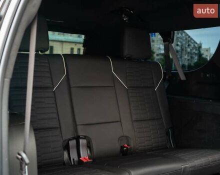 Чорний Каділак Ескалейд, об'ємом двигуна 6.2 л та пробігом 1 тис. км за 204000 $, фото 51 на Automoto.ua