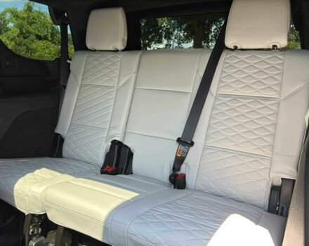 Чорний Каділак Ескалейд, об'ємом двигуна 6.2 л та пробігом 5 тис. км за 92000 $, фото 13 на Automoto.ua