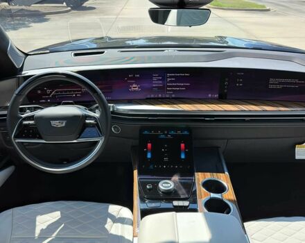 Чорний Каділак Ескалейд, об'ємом двигуна 6.2 л та пробігом 5 тис. км за 92000 $, фото 10 на Automoto.ua