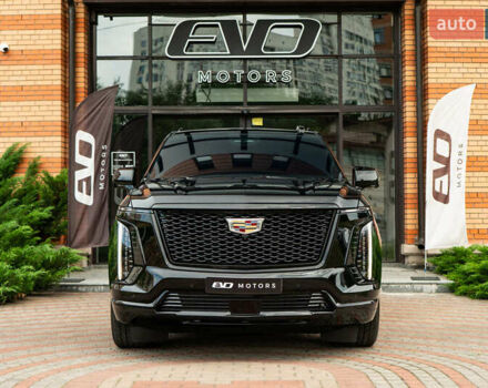 Чорний Каділак Ескалейд, об'ємом двигуна 6.2 л та пробігом 1 тис. км за 204000 $, фото 16 на Automoto.ua