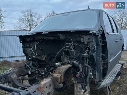 Чорний Каділак Ескалейд, об'ємом двигуна 6.2 л та пробігом 355 тис. км за 2800 $, фото 1 на Automoto.ua