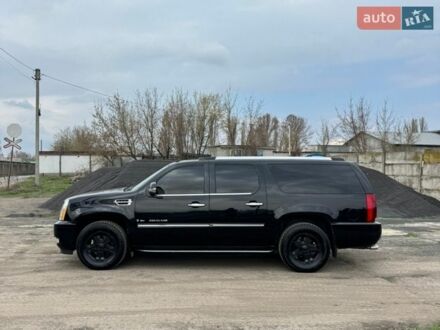 Чорний Каділак Ескалейд, об'ємом двигуна 0 л та пробігом 256 тис. км за 13300 $, фото 1 на Automoto.ua