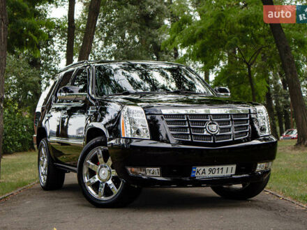 Каділак Ескалейд 2008 у Києві на Automoto.ua Чорний Каділак Ескалейд, об'ємом двигуна 6.2 л та пробігом 223 тис. км за 21000 $, фото 1 на Automoto.ua