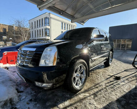 Черный Кадиллак Эскалейд, объемом двигателя 6.2 л и пробегом 320 тыс. км за 17500 $, фото 1 на Automoto.ua