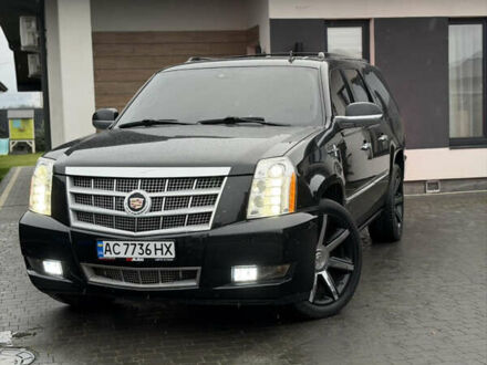 Черный Кадиллак Эскалейд, объемом двигателя 6.18 л и пробегом 231 тыс. км за 29500 $, фото 1 на Automoto.ua