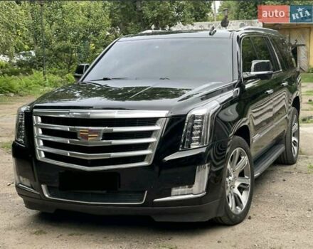 Черный Кадиллак Эскалейд, объемом двигателя 6.2 л и пробегом 270 тыс. км за 42750 $, фото 1 на Automoto.ua