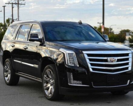 Чорний Каділак Ескалейд, об'ємом двигуна 6.2 л та пробігом 59 тис. км за 5600 $, фото 1 на Automoto.ua