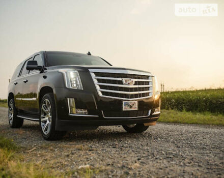 Черный Кадиллак Эскалейд, объемом двигателя 6.2 л и пробегом 48 тыс. км за 55000 $, фото 1 на Automoto.ua