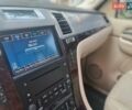 Червоний Каділак Ескалейд, об'ємом двигуна 6.2 л та пробігом 174 тис. км за 19800 $, фото 2 на Automoto.ua