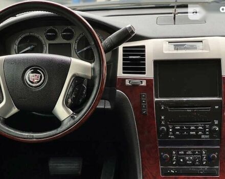 Кадиллак Эскалейд, объемом двигателя 6.2 л и пробегом 95 тыс. км за 33800 $, фото 9 на Automoto.ua