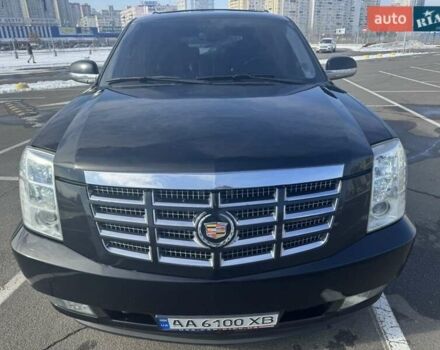 Каділак Ескалейд, об'ємом двигуна 6.2 л та пробігом 300 тис. км за 14500 $, фото 6 на Automoto.ua