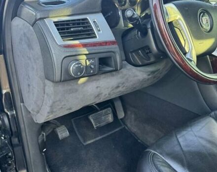 Каділак Ескалейд, об'ємом двигуна 6.2 л та пробігом 300 тис. км за 14500 $, фото 29 на Automoto.ua
