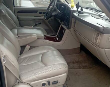 Кадиллак Эскалейд, объемом двигателя 6 л и пробегом 261 тыс. км за 10500 $, фото 10 на Automoto.ua