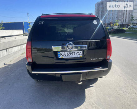 Кадиллак Эскалейд, объемом двигателя 6.16 л и пробегом 350 тыс. км за 14500 $, фото 2 на Automoto.ua