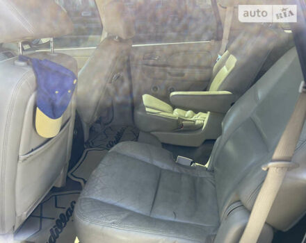 Кадиллак Эскалейд, объемом двигателя 6.16 л и пробегом 350 тыс. км за 14500 $, фото 5 на Automoto.ua