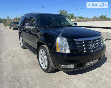 Кадиллак Эскалейд, объемом двигателя 6.16 л и пробегом 350 тыс. км за 14500 $, фото 1 на Automoto.ua