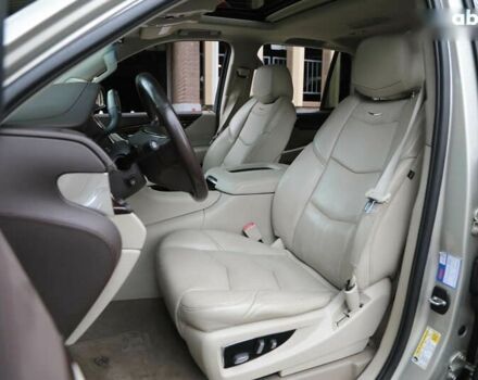 Кадиллак Эскалейд 2014 в Харькове на Automoto.ua Кадиллак Эскалейд, объемом двигателя 6.2 л и пробегом 101 тыс. км за 31500 $, фото 7 на Automoto.ua