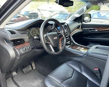 Кадиллак Эскалейд, объемом двигателя 6.2 л и пробегом 147 тыс. км за 34900 $, фото 10 на Automoto.ua