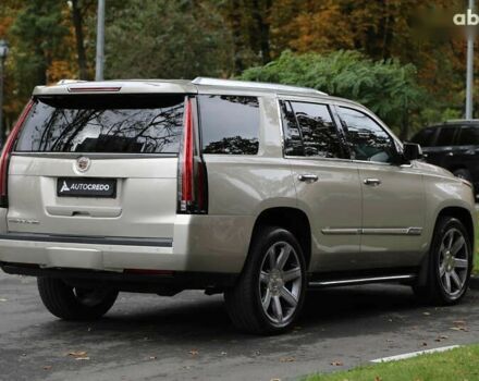 Кадиллак Эскалейд 2014 в Харькове на Automoto.ua Кадиллак Эскалейд, объемом двигателя 6.2 л и пробегом 101 тыс. км за 31500 $, фото 5 на Automoto.ua