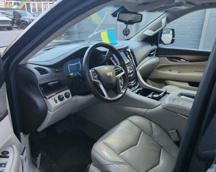 Каділак Ескалейд, об'ємом двигуна 6.2 л та пробігом 119 тис. км за 26500 $, фото 4 на Automoto.ua