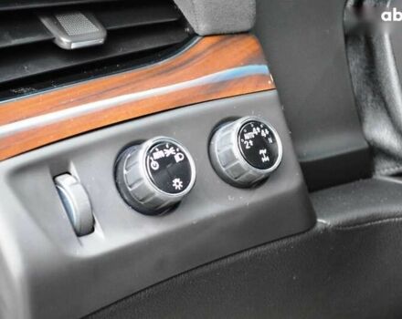 Каділак Ескалейд, об'ємом двигуна 6.2 л та пробігом 165 тис. км за 37500 $, фото 28 на Automoto.ua