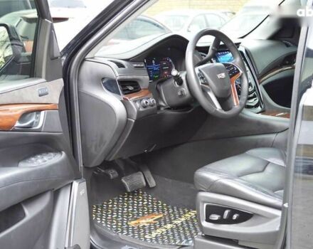 Каділак Ескалейд, об'ємом двигуна 6.2 л та пробігом 165 тис. км за 37500 $, фото 23 на Automoto.ua