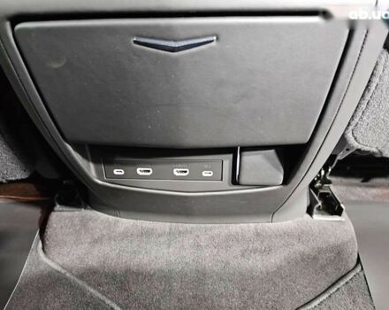 Кадиллак Эскалейд, объемом двигателя 6.2 л и пробегом 34 тыс. км за 119999 $, фото 15 на Automoto.ua