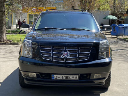 Кадиллак Эскалейд 2007 в Одессе на Automoto.ua Кадиллак Эскалейд, объемом двигателя 6.2 л и пробегом 247 тыс. км за 16200 $, фото 1 на Automoto.ua