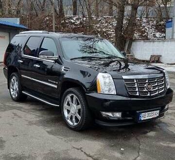 Кадиллак Эскалейд 2008 в Киеве на Automoto.ua Кадиллак Эскалейд, объемом двигателя 0 л и пробегом 141 тыс. км за 16000 $, фото 1 на Automoto.ua