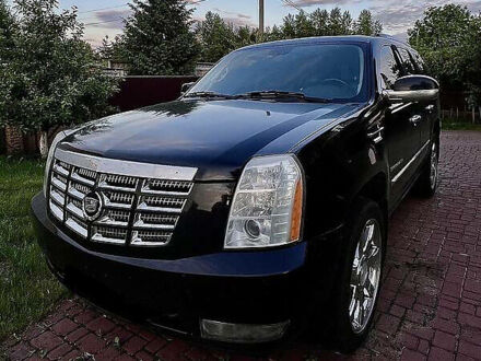 Каділак Ескалейд 2008 у Києві на Automoto.ua Каділак Ескалейд, об'ємом двигуна 6.2 л та пробігом 282 тис. км за 15900 $, фото 1 на Automoto.ua