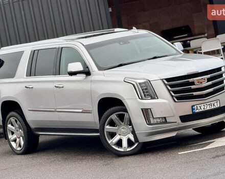 Серый Кадиллак Эскалейд, объемом двигателя 6.16 л и пробегом 67 тыс. км за 41900 $, фото 7 на Automoto.ua