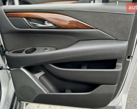 Серый Кадиллак Эскалейд, объемом двигателя 6.16 л и пробегом 67 тыс. км за 41900 $, фото 34 на Automoto.ua