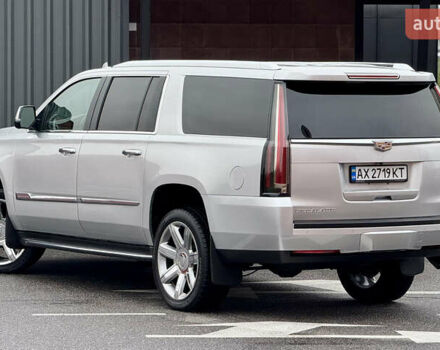 Серый Кадиллак Эскалейд, объемом двигателя 6.16 л и пробегом 67 тыс. км за 41900 $, фото 12 на Automoto.ua
