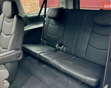 Серый Кадиллак Эскалейд, объемом двигателя 6.16 л и пробегом 67 тыс. км за 41900 $, фото 28 на Automoto.ua